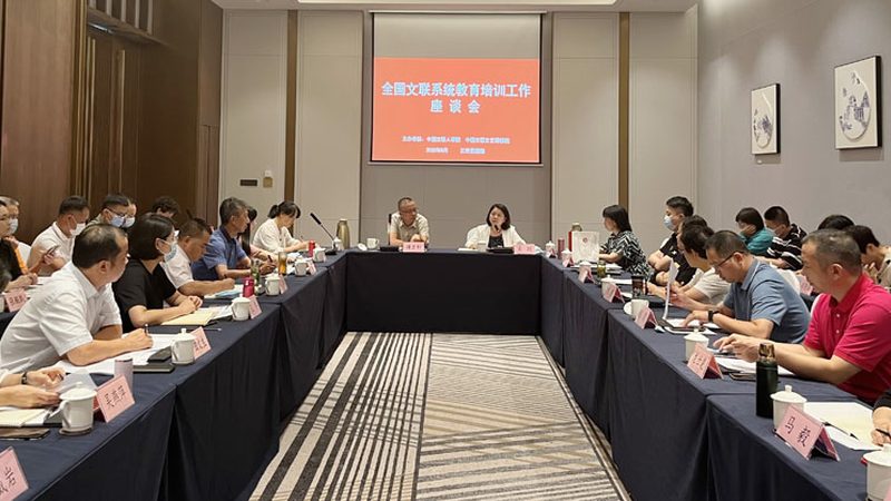 小标题：考研专业课培训的必要性